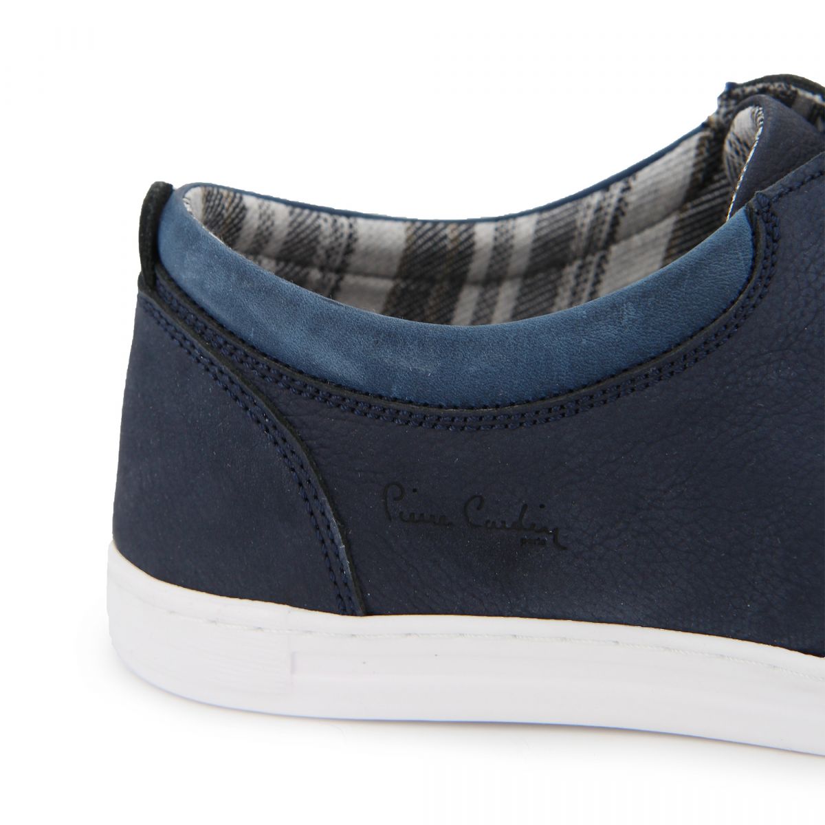 Baskets marines 10481 Homme PIERRE CARDIN à prix dégriffé