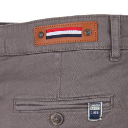 Bermuda chino coton stretch armuré Varen Homme BLAGGIO marque pas cher prix dégriffés destockage Bermuda chino coton stretch armuré Varen Homme BLAGGIO marque pas cher prix dégriffés destockage