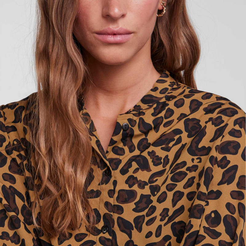 Chemise manches longues imprimé léopard Femme PIECES à prix