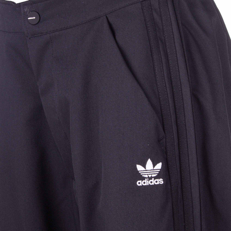 Pantalon noir hc1983 Femme ADIDAS marque pas cher prix dégriffés destockage