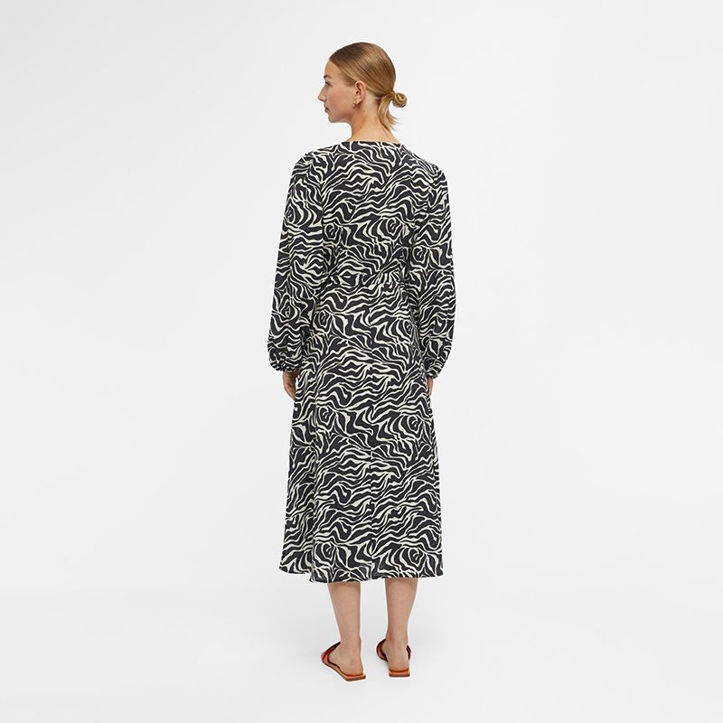 ROBE ML OBJLEONORA NOIR 23039195 4060 ROBE ML OBJLEONORA NOIR 23039195 4060