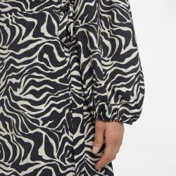 ROBE ML OBJLEONORA NOIR 23039195 4060 ROBE ML OBJLEONORA NOIR 23039195 4060