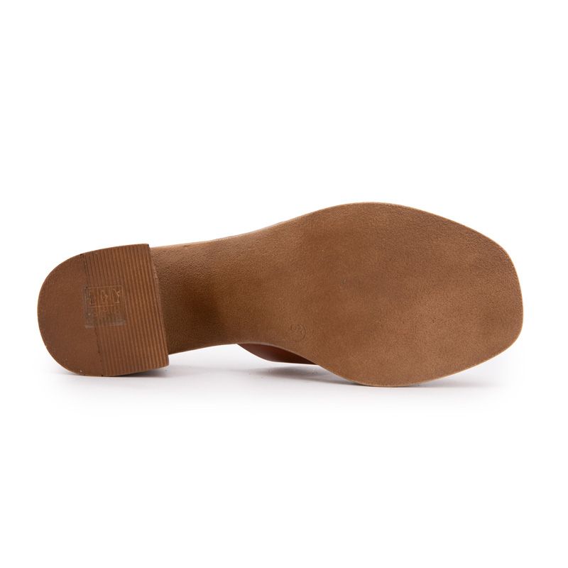 Mules vaq. cuero 78539 t36/41 Femme CARLA TORTOSA Mules vaq. cuero 78539 t36/41 Femme CARLA TORTOSA