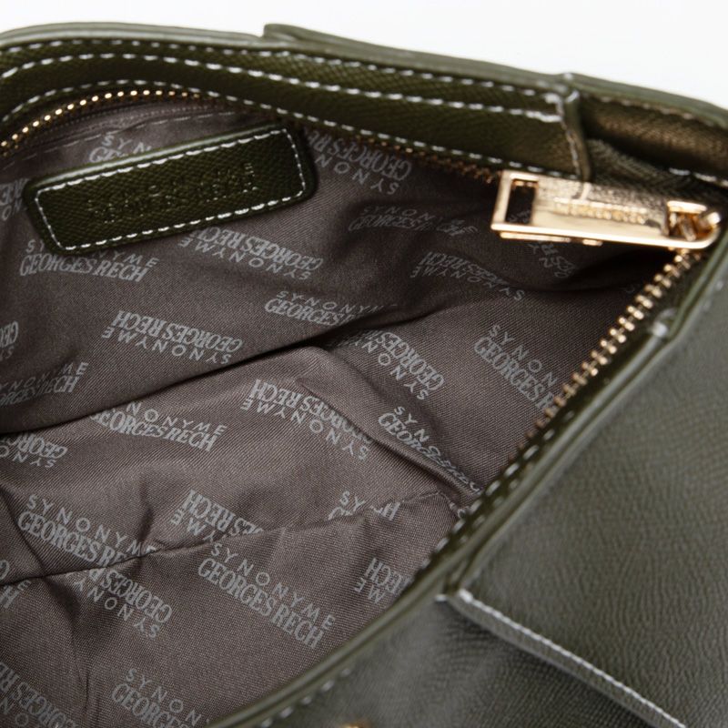 SAC CAFE THU GR-A25015 281117 CM