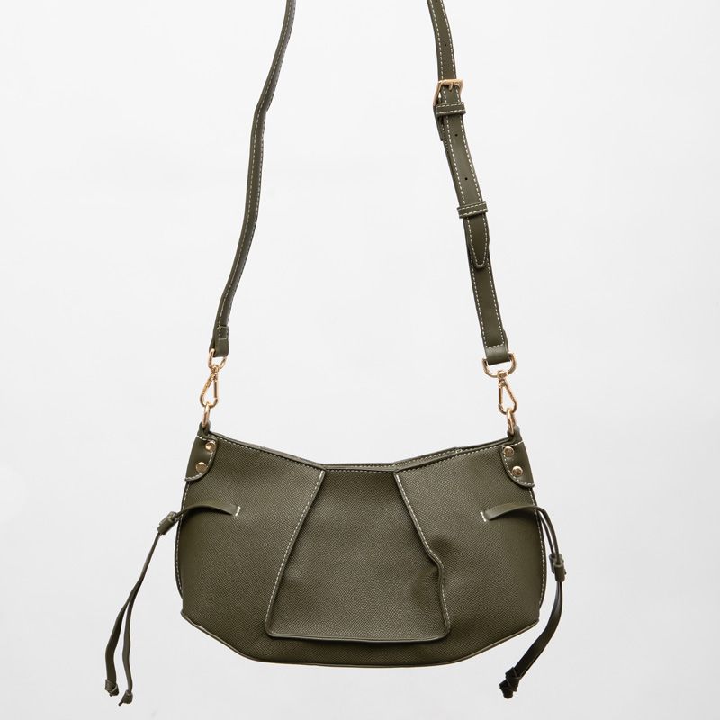 SAC CAFE THU GR-A25015 281117 CM